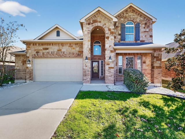 102 Plantain Dr