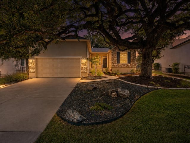 102 Verbena DR