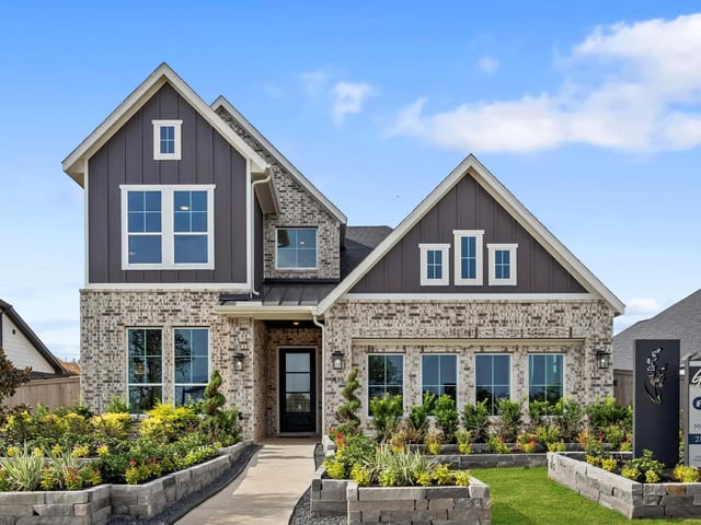 1020 Carillon CT