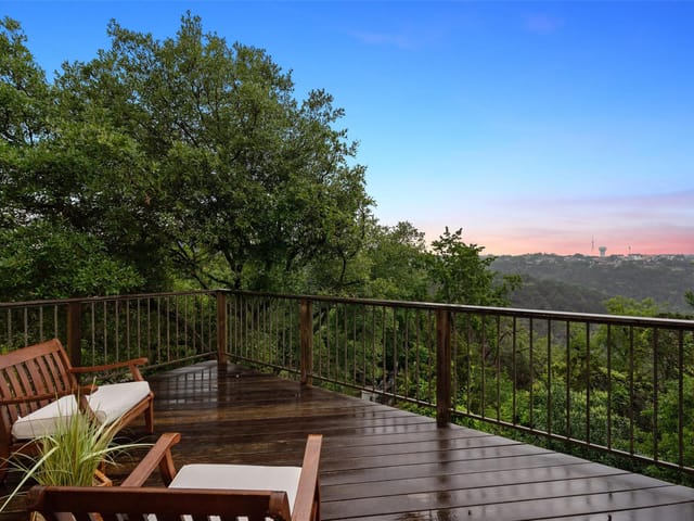10200 Scull Creek Dr
