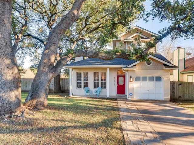 10201 Ivanhoe Trl