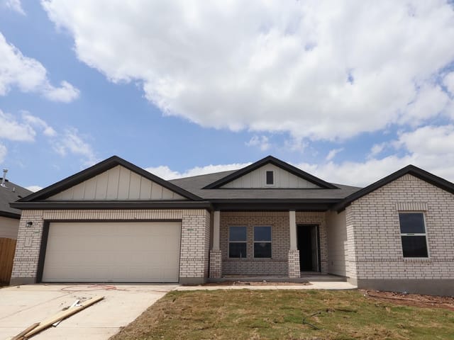 10201 Majestic Hawk WAY