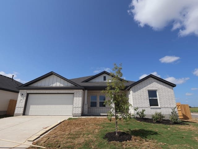 10201 Majestic Hawk WAY