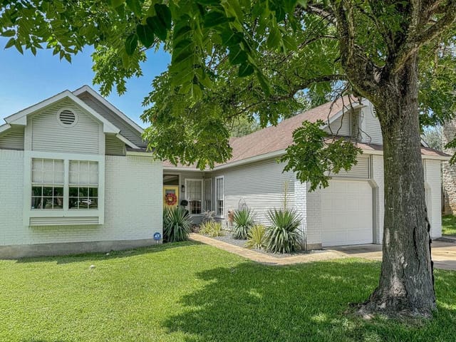 10202 Brantley Cv