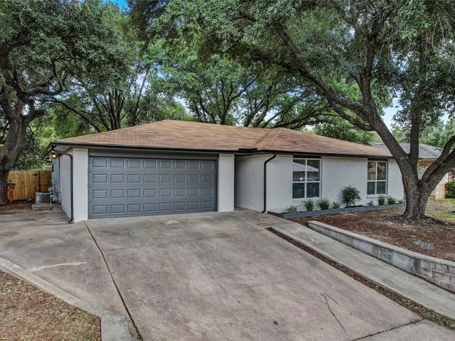 10202 GOLDEN QUAIL Dr