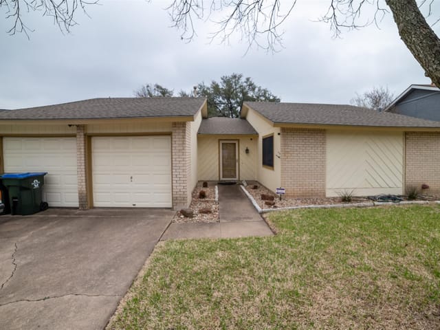 10202 Woodland Village Dr