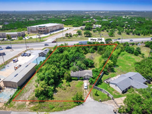 View 10203 Oak Grove CIR Unit #A in Scenic Brook Estates Sec 01 10203 Oak Grove CIR Unit #A - property photo 1 - Luxury home in Scenic Brook Estates Sec 01, Austin, TX