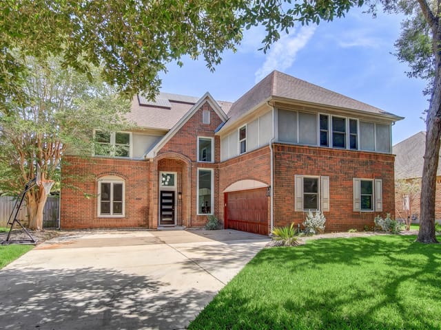 10203 Shinnecock Hills DR - property photo 1 - Luxury home in Onion Creek Sec 06-A, Austin, TX