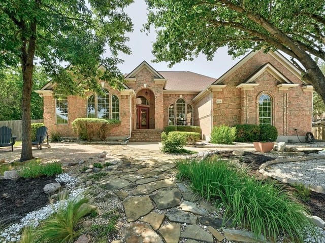 10204 Eclipse Ln