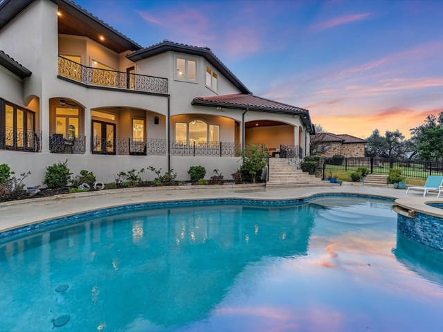 10205 Milky Way Dr