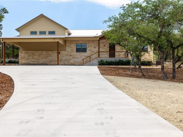 10205 Oliver Dr