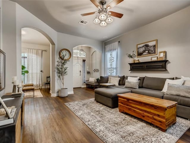 10208 Big Thicket Dr