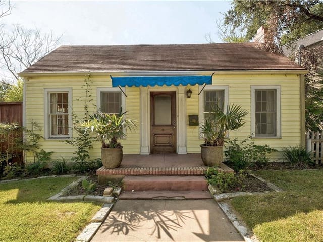 1021 Bonham Ter