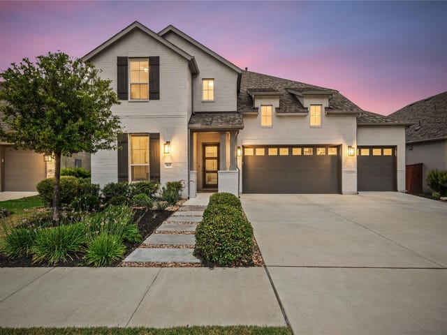 1021 Mollie McBride LN
