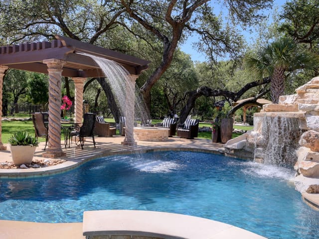 10210 Oak Forest Way