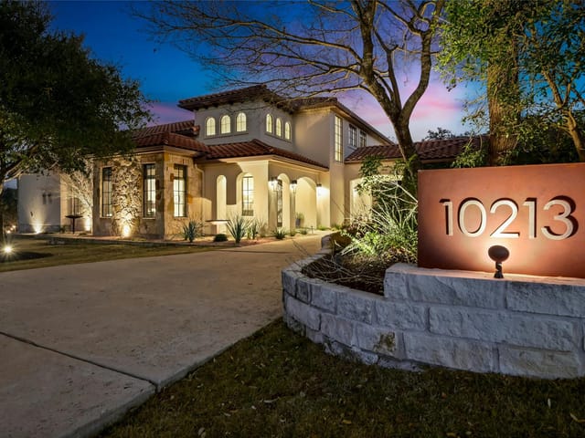 10213 Amwell Cv