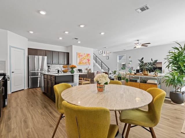 10215 Buster Dr