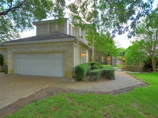 10215 River Plantation DR Unit #B