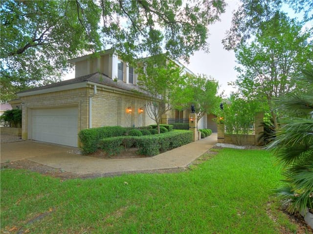 10215 River Plantation Dr Unit #B