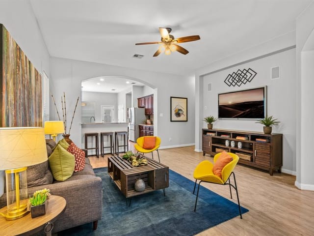 10216 Wind Cave Trl