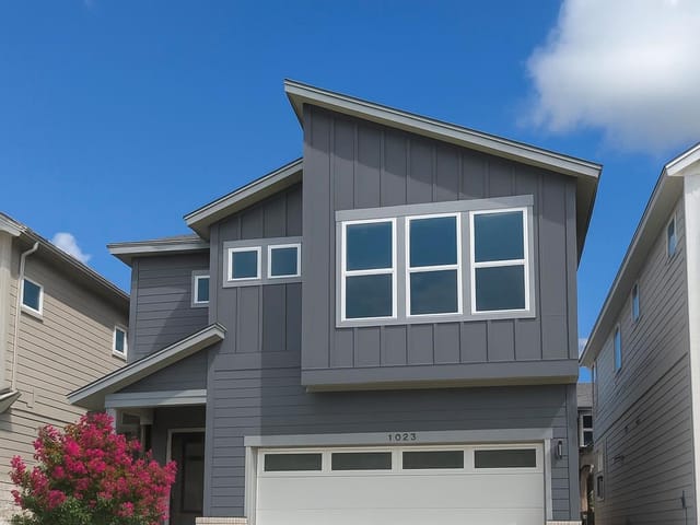 1022 Lucinda Williams DR