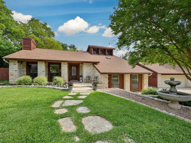 1022 Merlene Dr