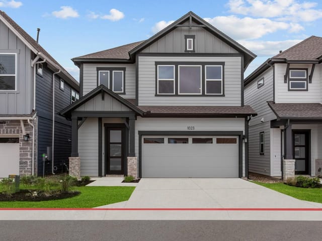 1023 Lucinda Williams DR