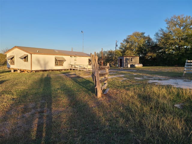 1023 Sierra Dr