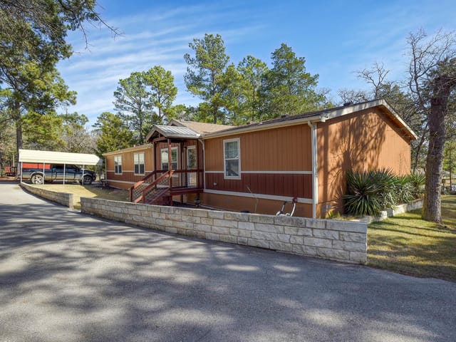 1024 Sand Hills Rd