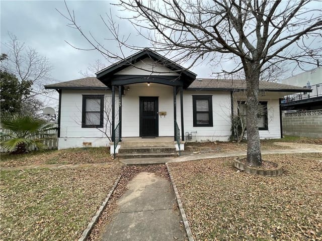 103 E 34th St