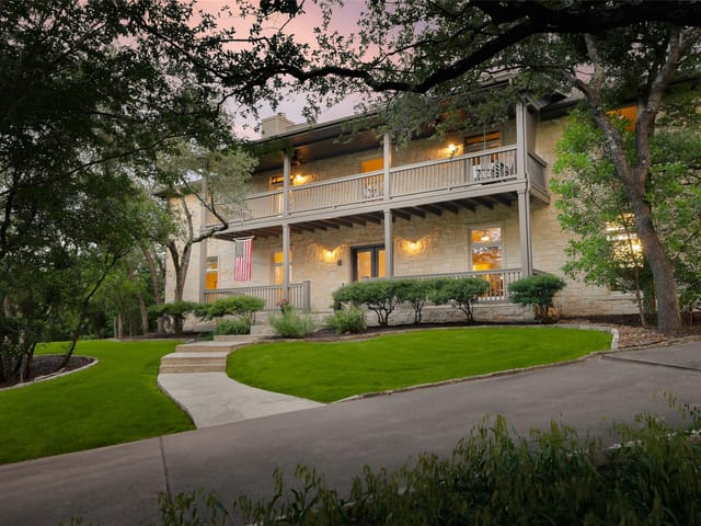 103 Woodview Ct