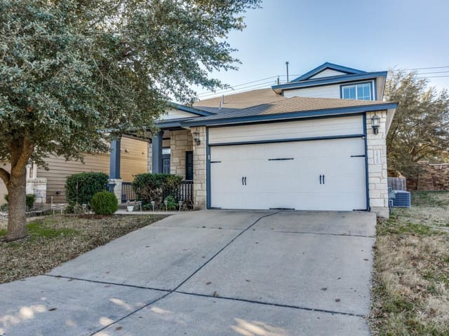 10300 Laredo DR