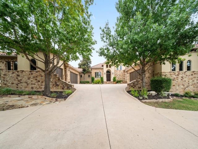 10300 Milky Way DR