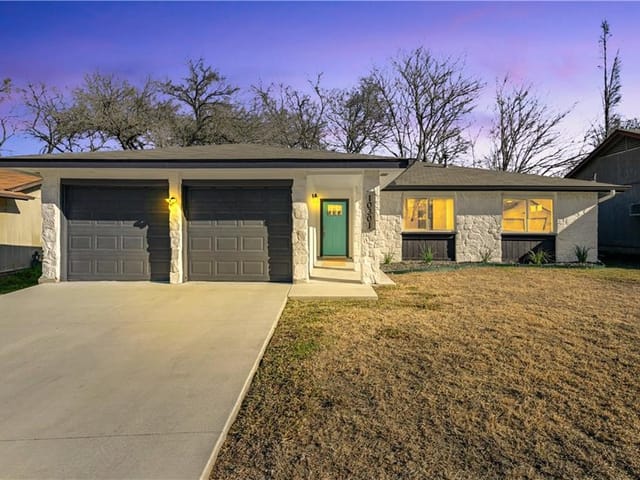 10301 E Rutland Vlg