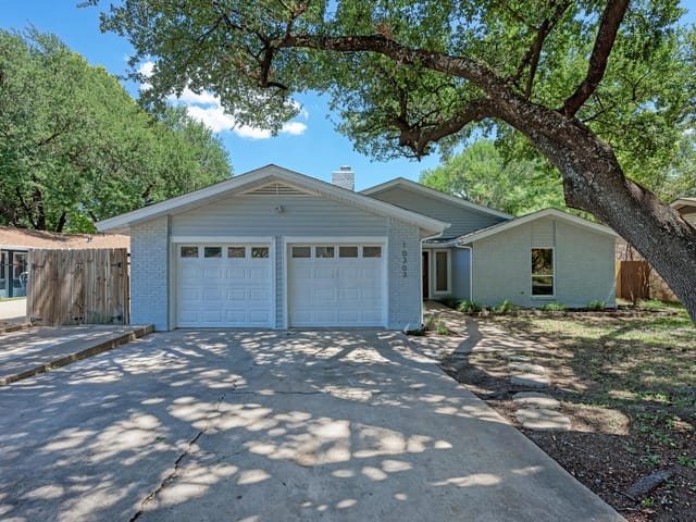 10303 Leaning Willow DR