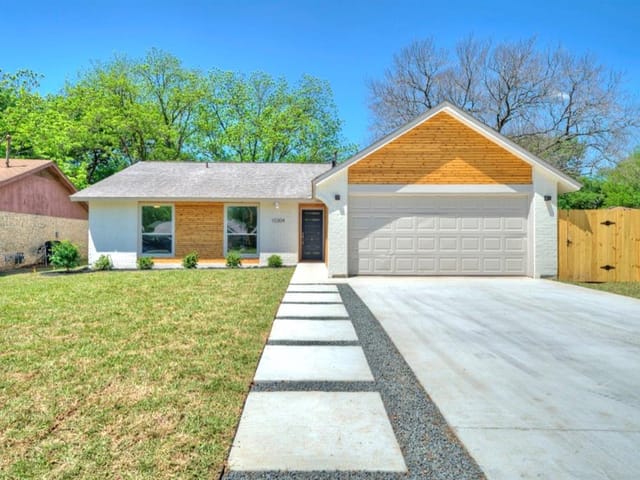 10304 Quail Ridge Dr