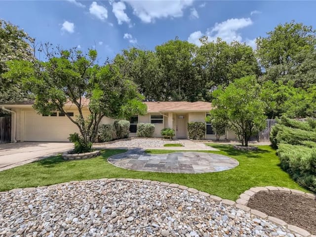 10305 Golden Quail Dr