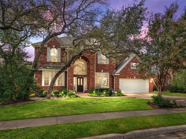 10308 Peekston Dr