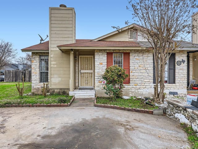 10309 Annie Oakley Trl Unit #A