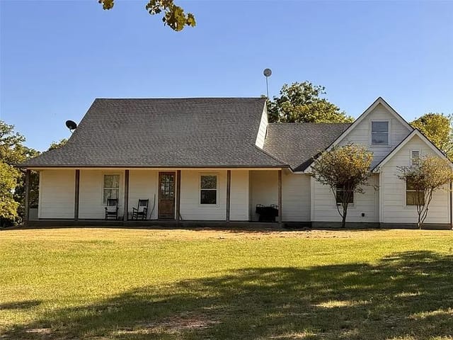 1032 Private Road 7039
