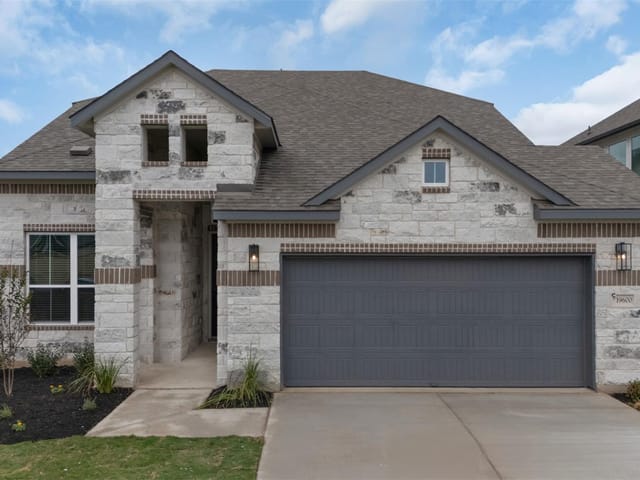 1032 Stonehill DR