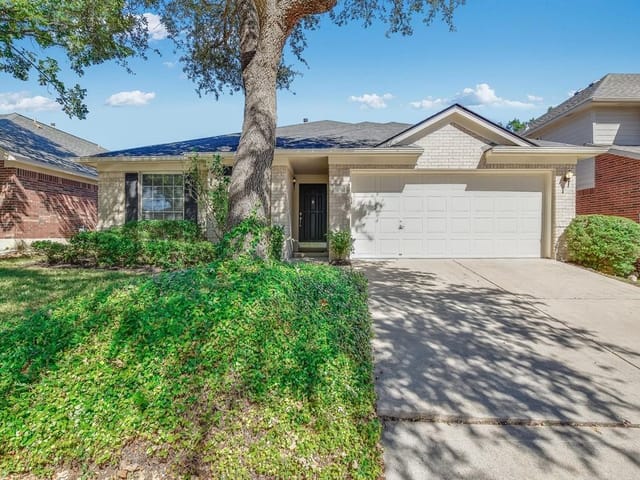 10320 Snapdragon Dr