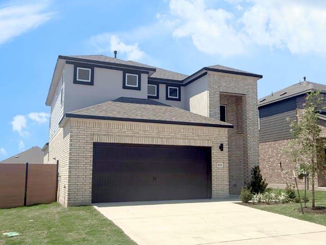 1033 Stonehill DR