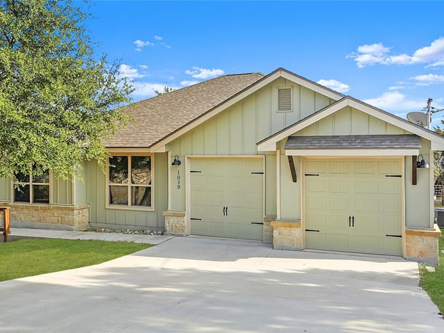 1039 Primrose Path