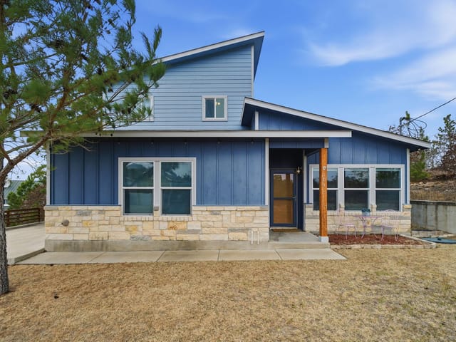 104 Kahalulu Dr