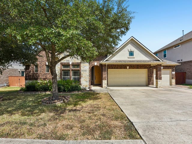 104 Lake Mineral Wells DR