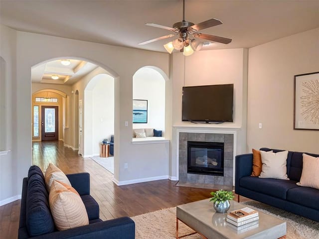 104 Latitude Ln