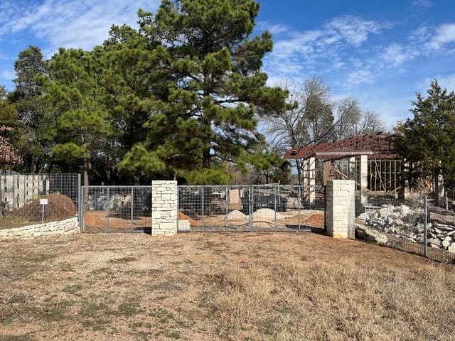 104 Lilly Ln