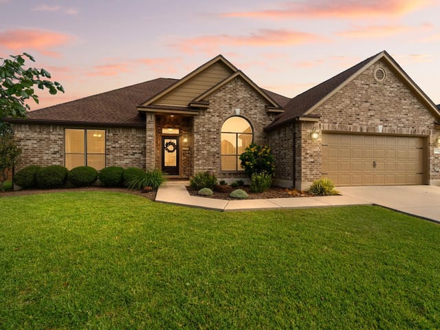 104 Madison LN