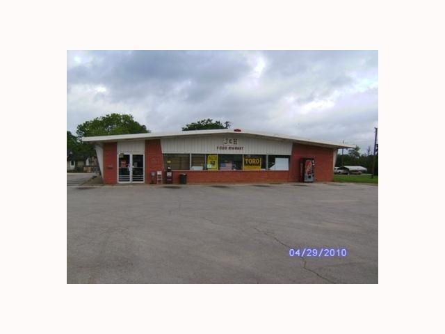 104 State Hwy 21
